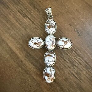 NWOT White Buffalo Elegant Cross Pendant